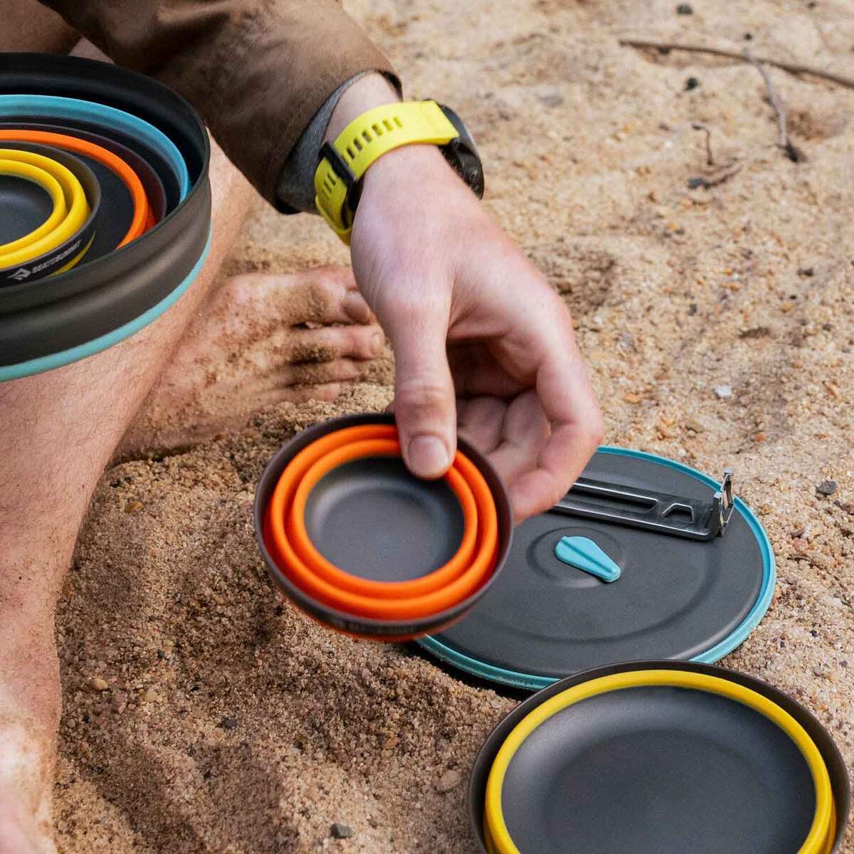 Sea to Summit Frontier Ultralight Collapsible Cup 4 Sea to Summit Frontier Ultralight Collapsible Cup
