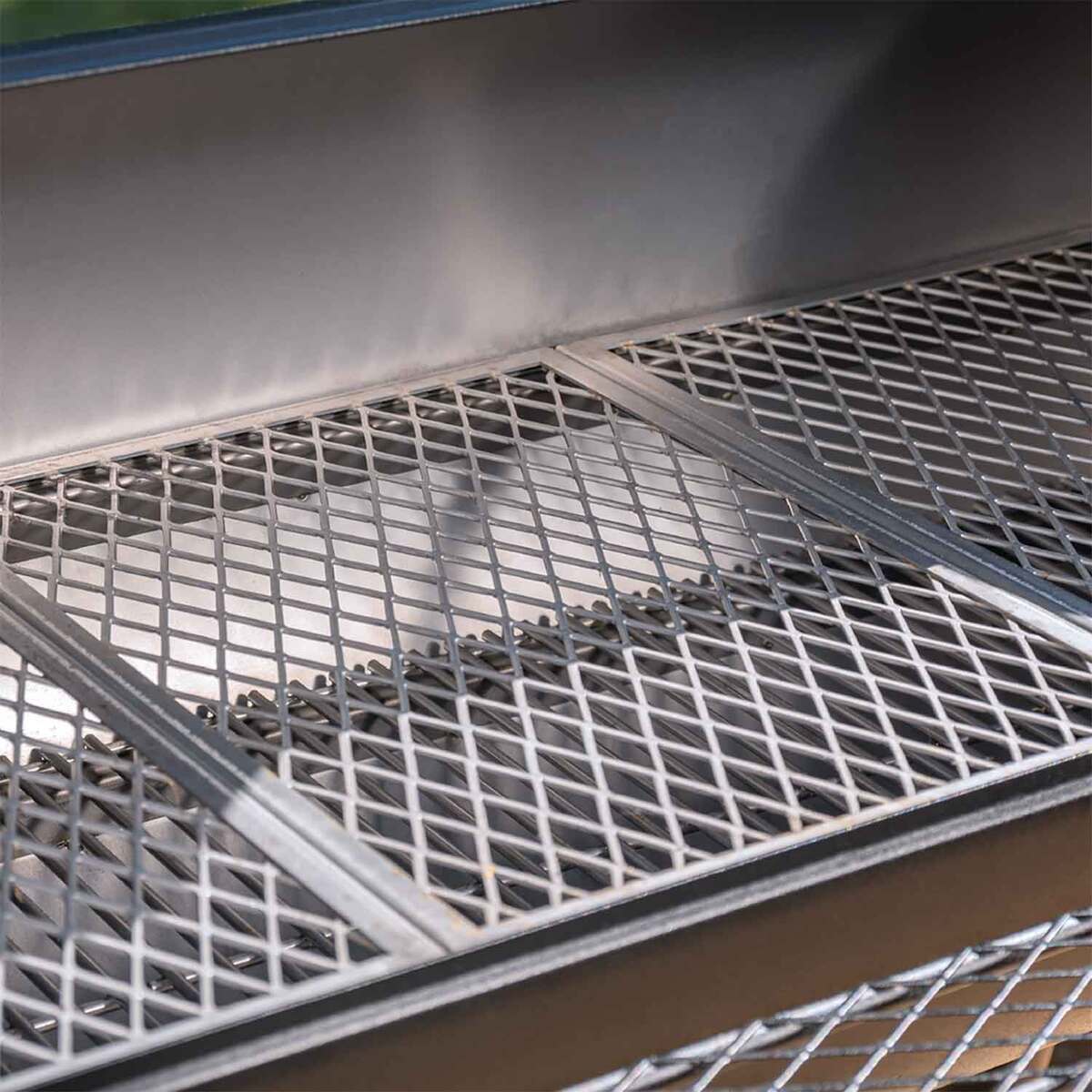 Char-Griller Competition Pro Offset Smoker Charcoal Grill - Black 3 Char-Griller Competition Pro Offset Smoker Charcoal Grill - Black