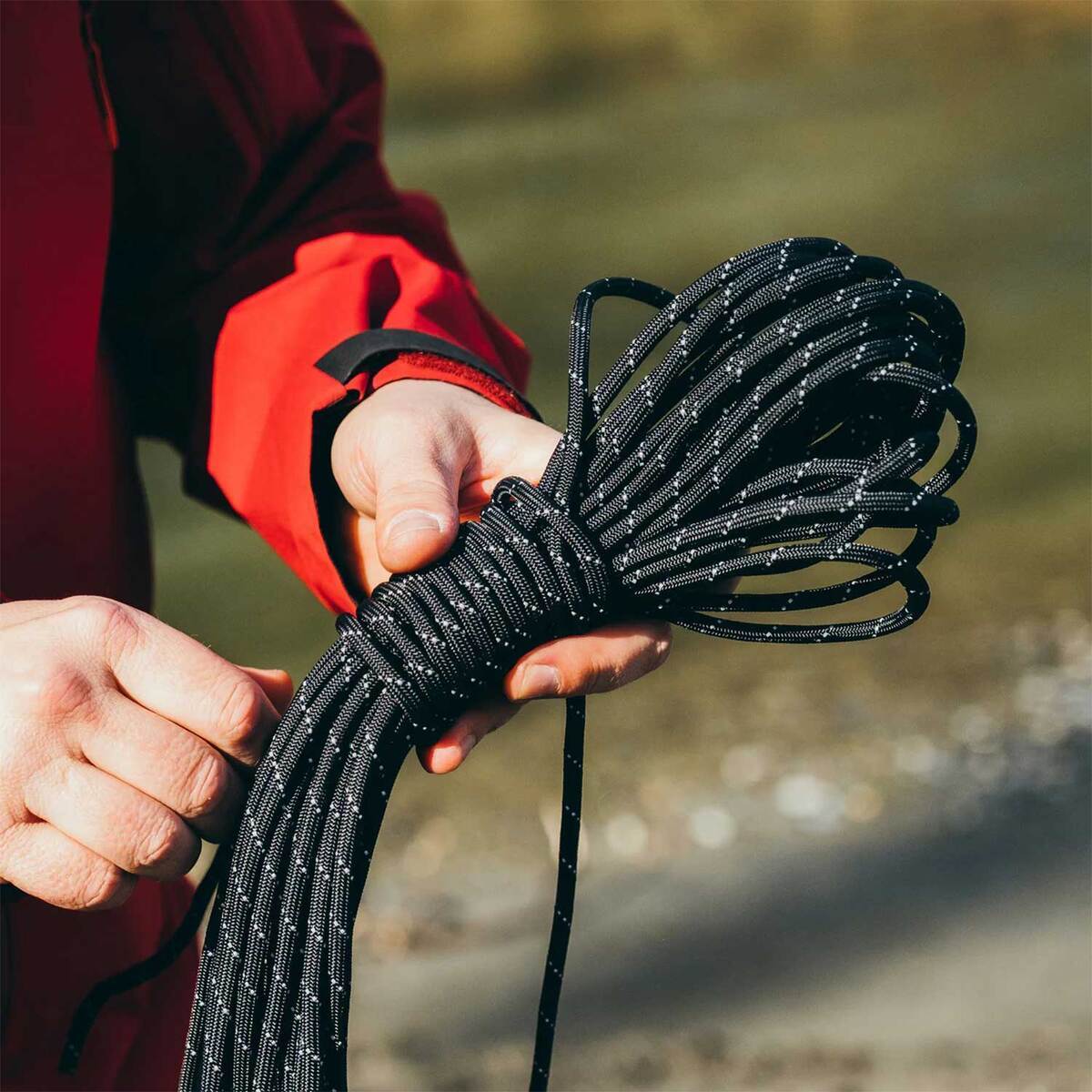 Gear Aid Extra Heavy-Duty 1100 Paracord 100ft 6 Gear Aid Extra Heavy-Duty 1100 Paracord 100ft