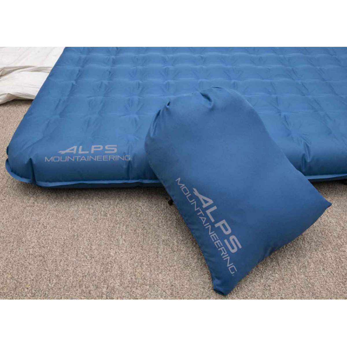 ALPS Mountaineering Queen Vertex Air Bed