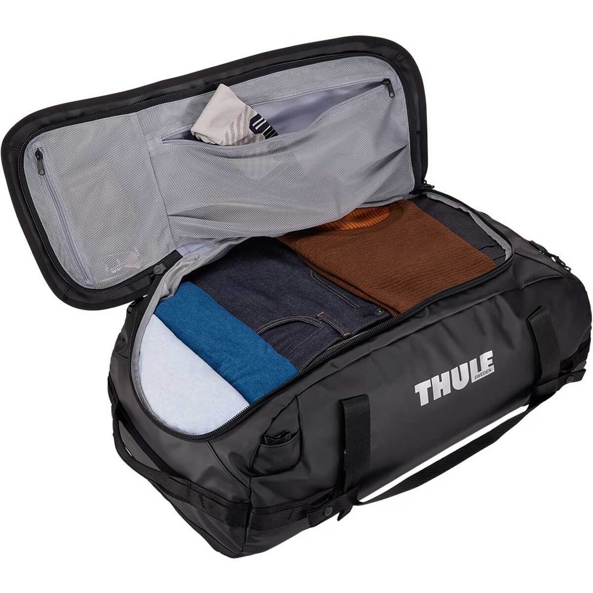 Thule Chasm 70L Duffle Bag 3 Thule Chasm 70L Duffle Bag