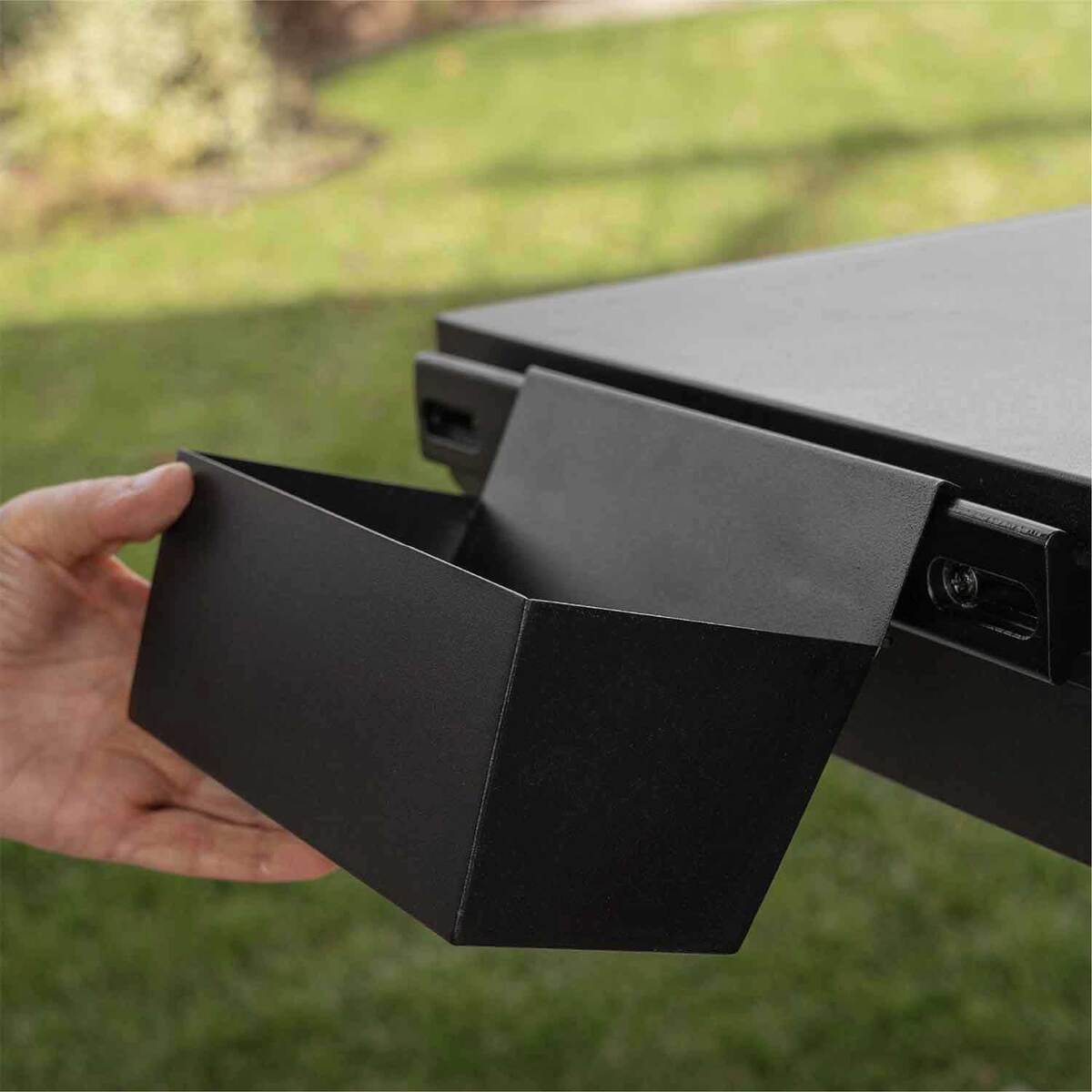 Blackstone 28in Omnivore Griddle Bundle - Black 6 Blackstone 28in Omnivore Griddle Bundle - Black